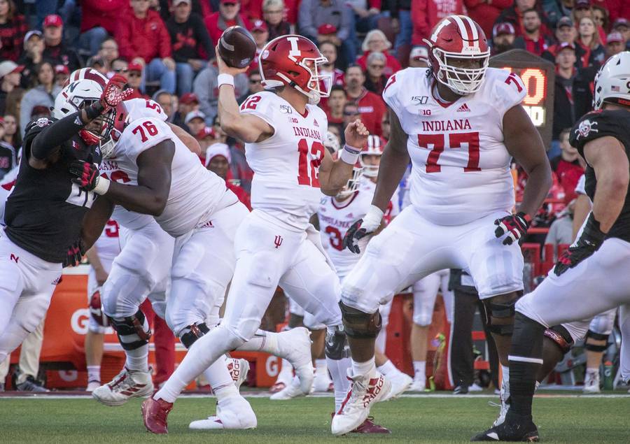 Peyton Ramsey gets set to release a TD pass in the third quarter